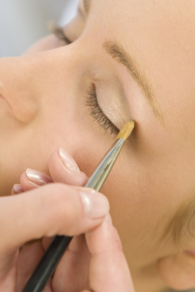 Naturally Safe Cosmetics' guide to Eye Makeup Brushes